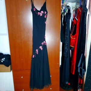 BLACK/FLORAL GOWN-my IG@face2face_csmtx